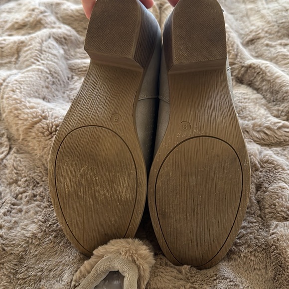 light gray ankle boots - Picture 3 of 4